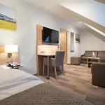 فندق Uno Am Spieker Fallersleben 3*