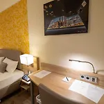فندق Uno Am Spieker Fallersleben 3*