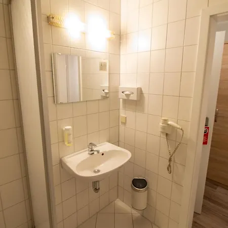 Uno Am Spieker Fallersleben Szálloda