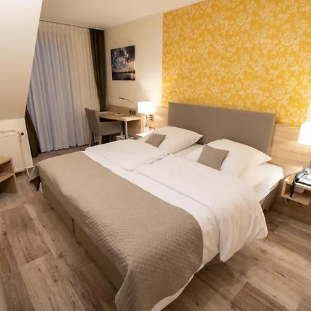 Szálloda Uno Am Spieker Fallersleben 3*