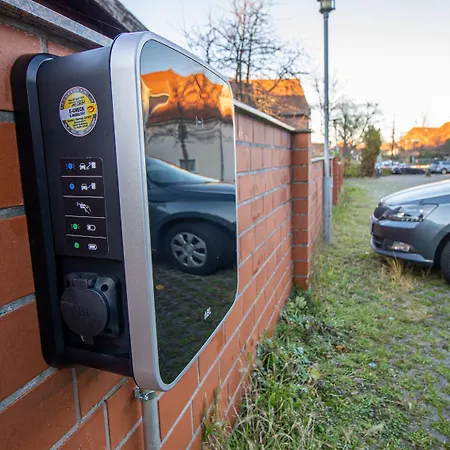 Uno Am Spieker Fallersleben 3*