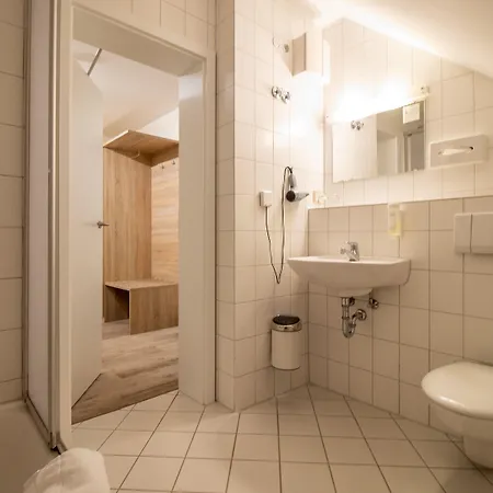 Hotel Uno Am Spieker Fallersleben 3*