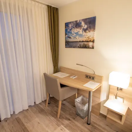 Uno Am Spieker Fallersleben Hotel