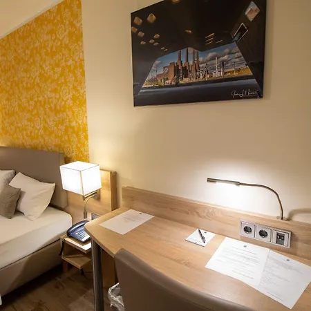 Hotel Uno Am Spieker Fallersleben 3*