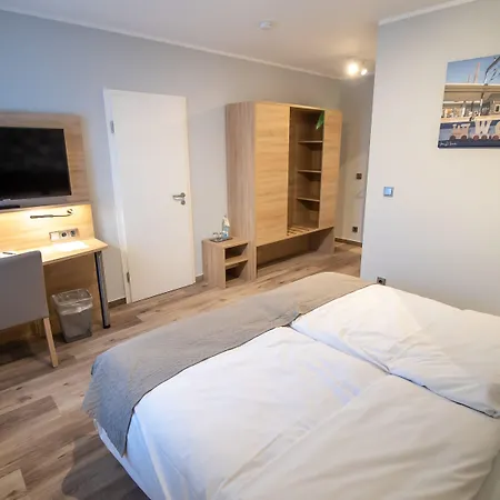 Uno Am Spieker Fallersleben Hotel 3*