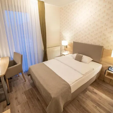 Hotel Uno Am Spieker Fallersleben 3*