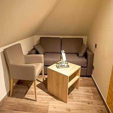 Fallersleben By Belvilla Hotel 3*