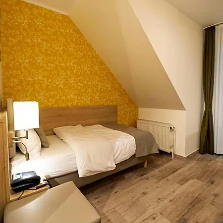 Hotel Fallersleben By Belvilla