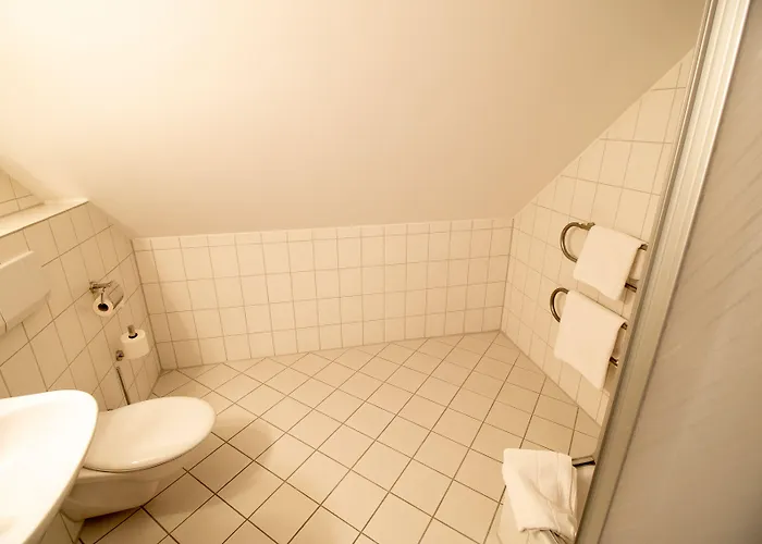 Uno Am Spieker Fallersleben 3*